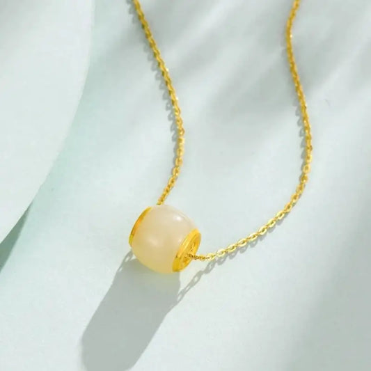 純金象嵌和田翡翠盧盧通ペンダントネックレス|バレル型でエレガント、幸運のジュエリー。普段使いにもギフトにも最適