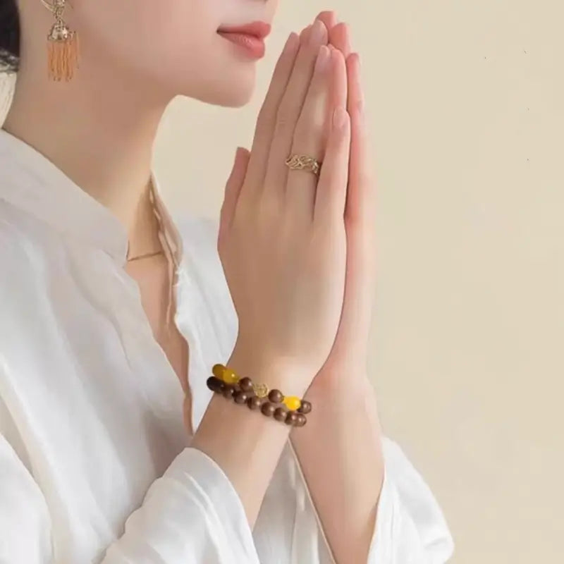 Lingyin Natural Green Sandalwood & Yellow Agate Bead Wealth-Attracting Bracelet-LuckyCharms.Shop