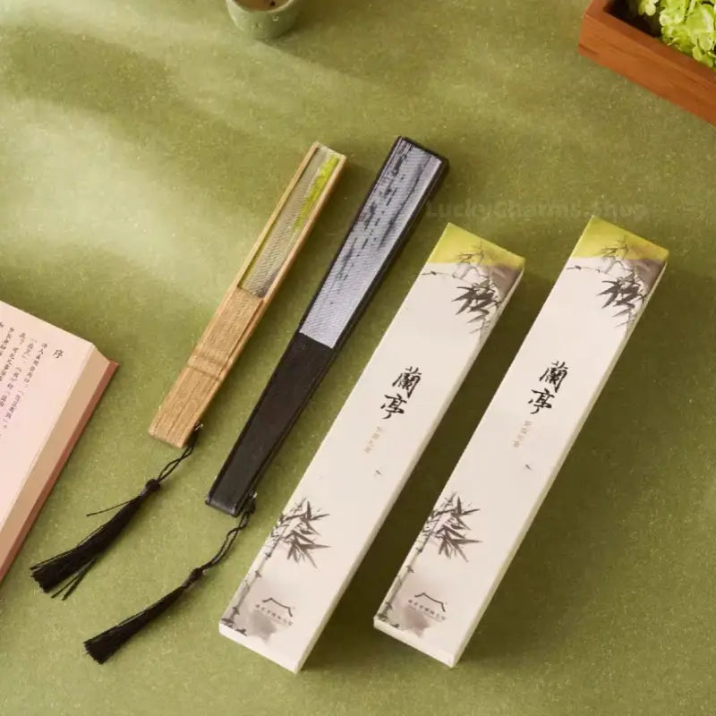 Coffret cadeau éventail pliant Pavillon Lanting du musée de Nankin | Inspiré de la calligraphie de Wang Xizhi | Élégant éventail décoratif en bambou