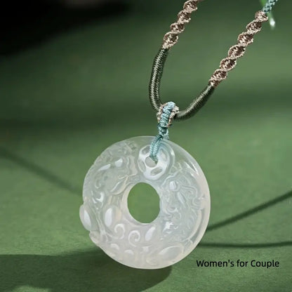 天然半透明カルセドニー貔貅（ひきゅう）平和バックルカップルネックレス | 中国のロマンチックなジュエリー