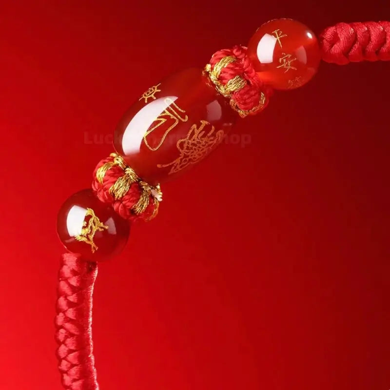 Putuo Mountain Blessing Natural Red Agate Zodiac Guardian Lu Lu Tong Bracelet-LuckyCharms.Shop